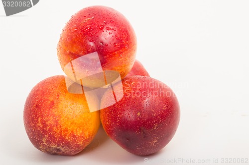 Image of peaches