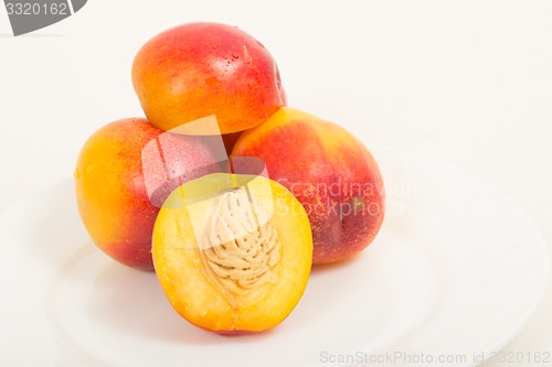 Image of peaches