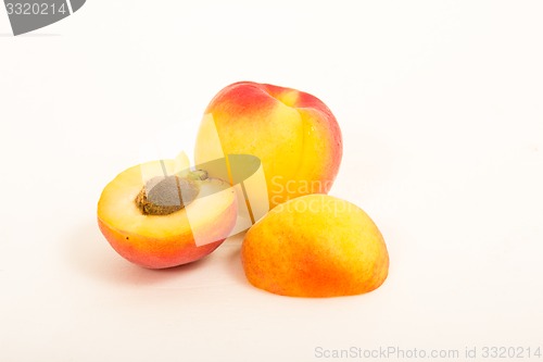Image of apricots