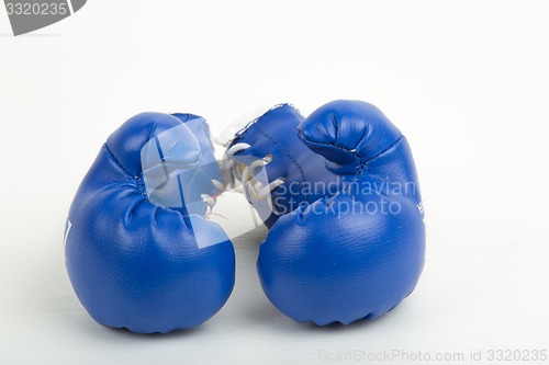 Image of boxing gloves     