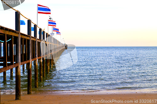 Image of asia  lomprayah  bay isle sunrise flag       sea 