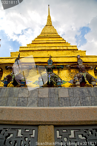 Image of  thailand asia   in    roof wat  palaces     sky      and  color