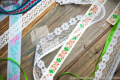 Image of set of vintage lace, tape and ribbons