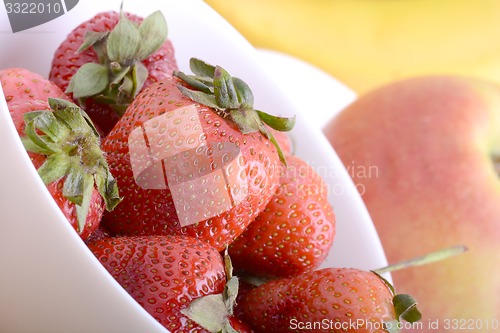 Image of healthy strawberry with fruits