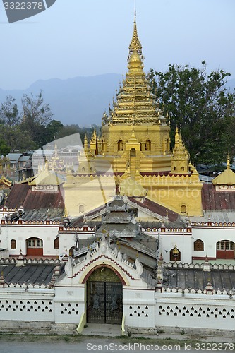 Image of ASIA MYANMAR INLE LAKE NYAUNGSHWN PAGODA