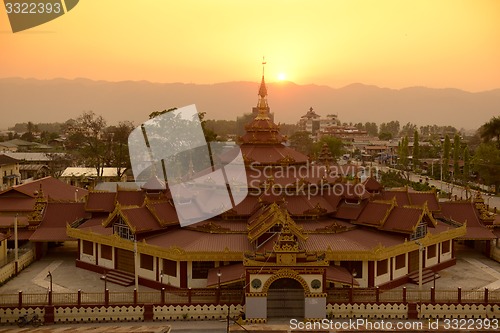 Image of ASIA MYANMAR INLE LAKE NYAUNGSHWN CITY