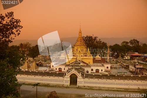 Image of ASIA MYANMAR INLE LAKE NYAUNGSHWN PAGODA