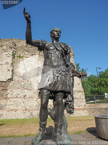 Image of Trajan statue in London