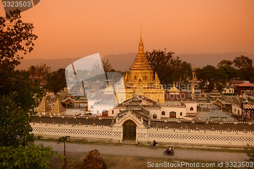 Image of ASIA MYANMAR INLE LAKE NYAUNGSHWN PAGODA