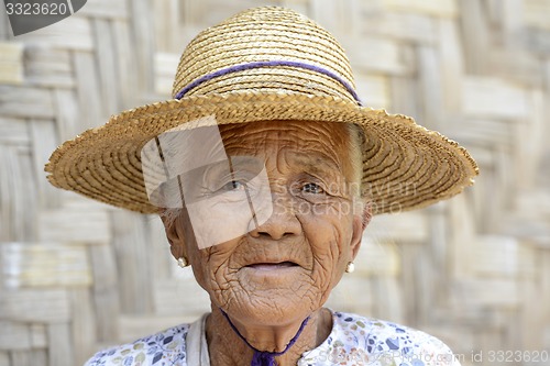 Image of ASIA MYANMAR NYAUNGSHWE WOMEN