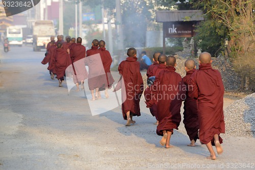 Image of ASIA MYANMAR NYAUNGSHWE MONK