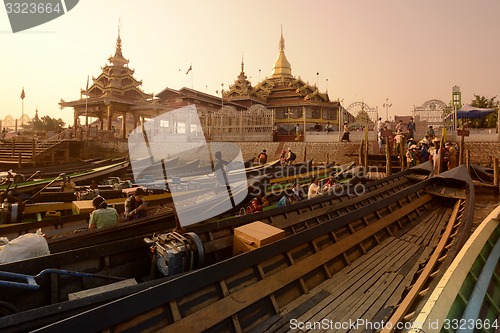 Image of ASIA MYANMAR NYAUNGSHWE INLE LAKE