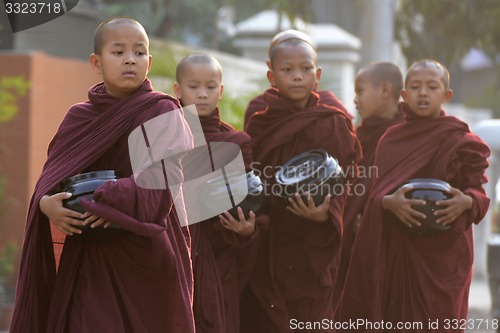 Image of ASIA MYANMAR NYAUNGSHWE MONK