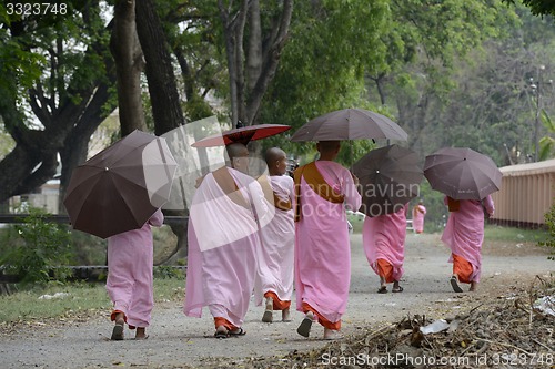 Image of ASIA MYANMAR NYAUNGSHWE NUN