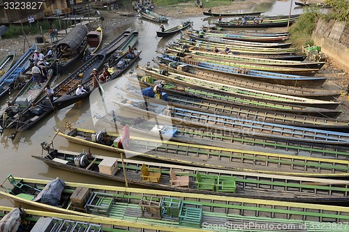 Image of ASIA MYANMAR NYAUNGSHWE WEAVING FACTORY