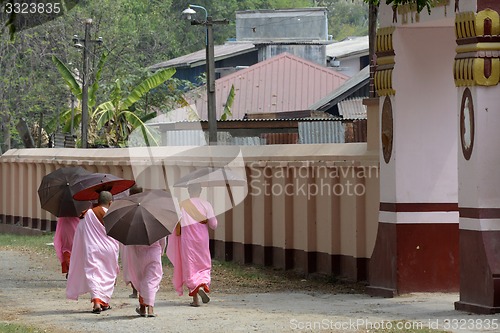 Image of ASIA MYANMAR NYAUNGSHWE NUN