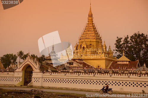 Image of ASIA MYANMAR INLE LAKE NYAUNGSHWN PAGODA