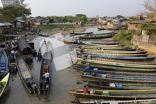 Image of ASIA MYANMAR NYAUNGSHWE WEAVING FACTORY