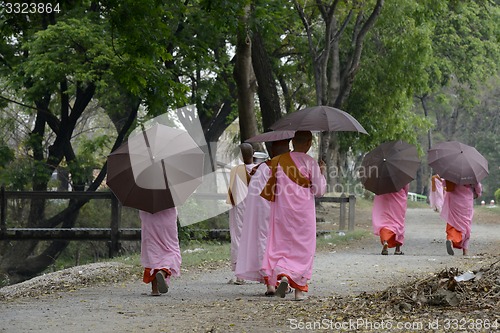 Image of ASIA MYANMAR NYAUNGSHWE NUN