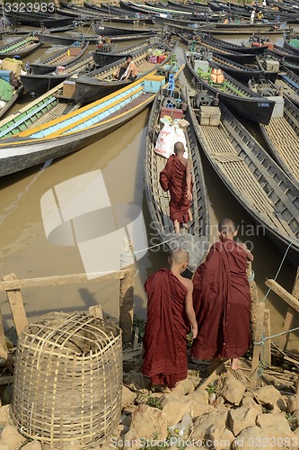 Image of ASIA MYANMAR NYAUNGSHWE INLE LAKE