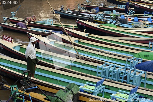 Image of ASIA MYANMAR NYAUNGSHWE WEAVING FACTORY