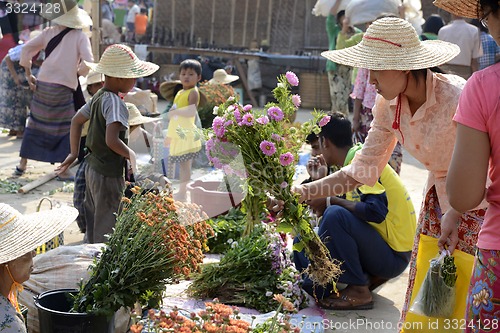 Image of ASIA MYANMAR NYAUNGSHWE  MARKET