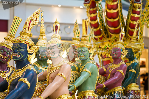 Image of Statues in Bangkok airport