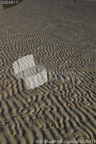 Image of sand pattern at the beach