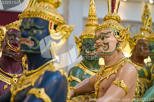 Image of Statues in Bangkok airport