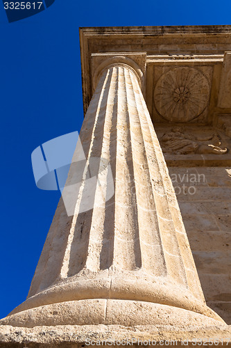 Image of Roman columns