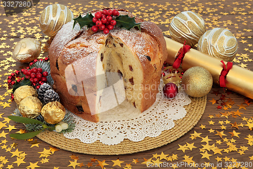 Image of Panettone Christmas Cake