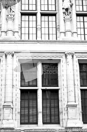 Image of old windon in england london brick and glass the wall 