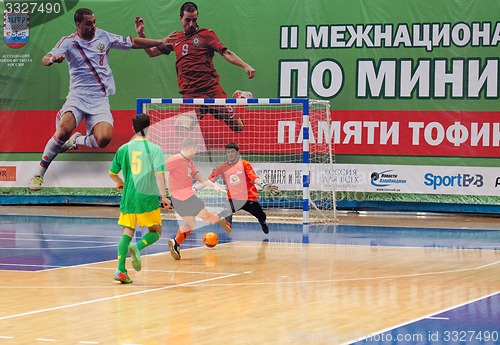 Image of Azerbaijan team (G) versus MGKFS team (O)