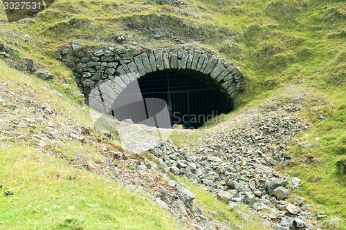 Image of Cornish mining buildings.