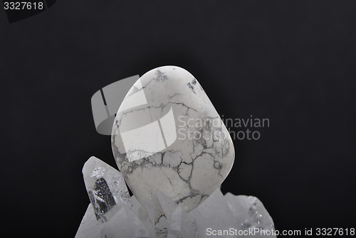 Image of Howlite on rock crystal