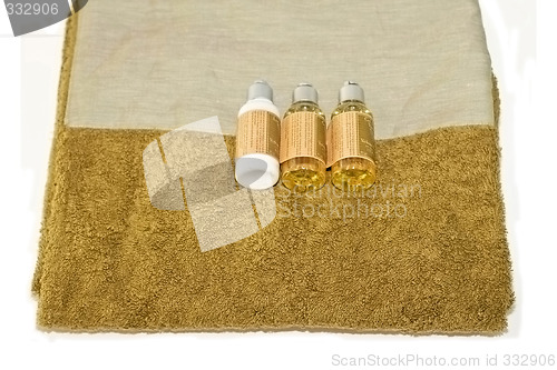 Image of Oil and towel