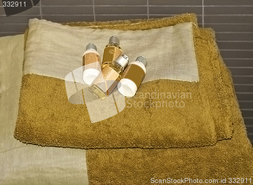 Image of Towels and oil