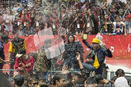 Image of ASIA MYANMAR MANDALAY THINGYAN WATER FESTIVAL