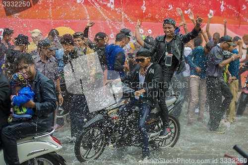 Image of ASIA MYANMAR MANDALAY THINGYAN WATER FESTIVAL