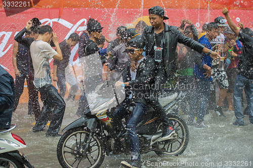 Image of ASIA MYANMAR MANDALAY THINGYAN WATER FESTIVAL