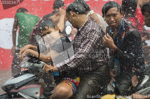 Image of ASIA MYANMAR MANDALAY THINGYAN WATER FESTIVAL