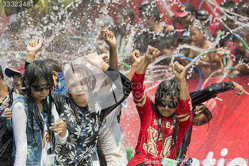 Image of ASIA MYANMAR MANDALAY THINGYAN WATER FESTIVAL