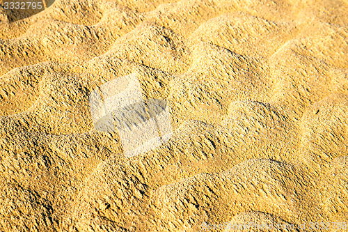 Image of brown dry    desert  