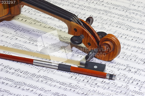 Image of Violin head and bow