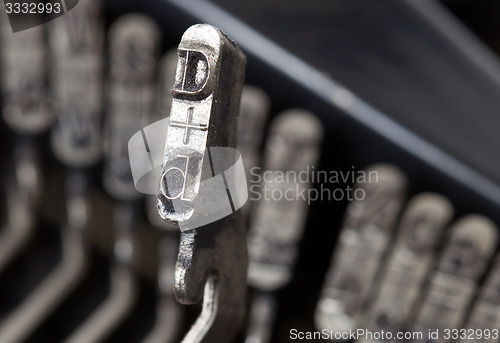 Image of D hammer - old manual typewriter