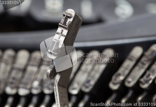 Image of L hammer - old manual typewriter