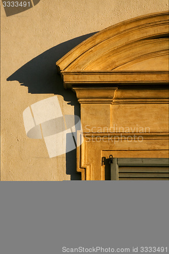 Image of   shadow in italy 