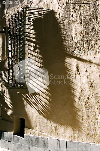 Image of   abstract window grate