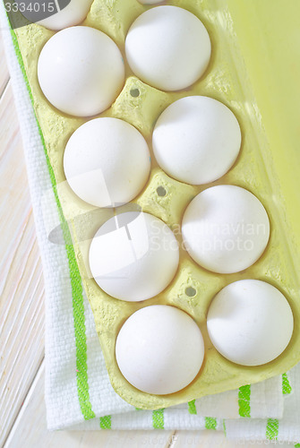 Image of raw eggs