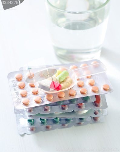 Image of tablets and capsules